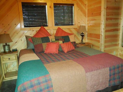 Trout Creek Lodge Broken Bow Cabin