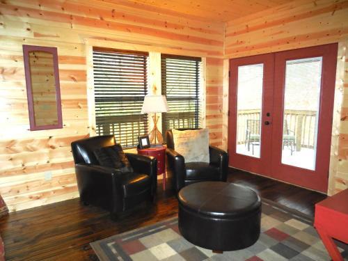 Trout Creek Lodge Broken Bow Cabin
