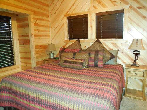 Trout Creek Lodge Broken Bow Cabin