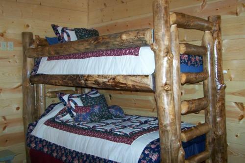 Lucky Duck Lodge Broken Bow Cabin