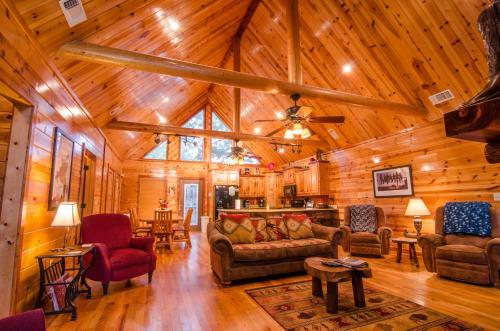 Mountain Breeze Cabin Broken Bow Cabin