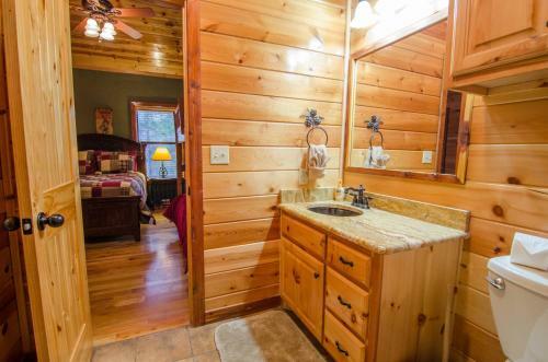 Mountain Breeze Cabin Broken Bow Cabin