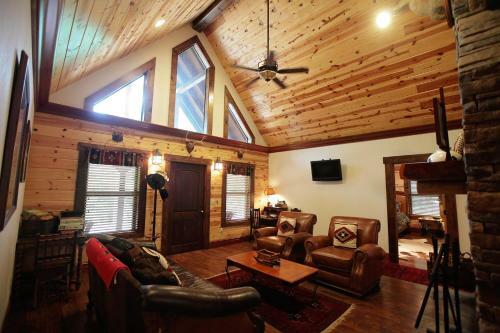 Wisdom Creek Cabin Broken Bow Cabin