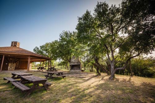 Bay Landing Camping Resort Cabin 23
