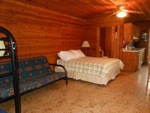Bay Landing Camping Resort Cabin 26