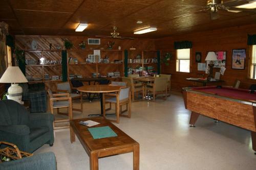 Bay Landing Camping Resort Cabin 10
