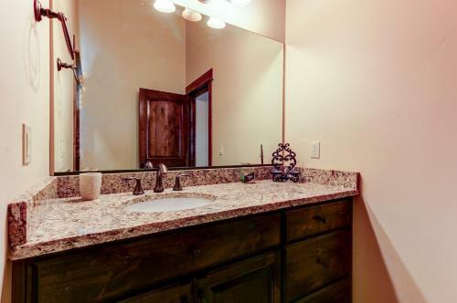 White Bear Condo - #a12