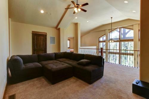 White Bear Condo - #a12