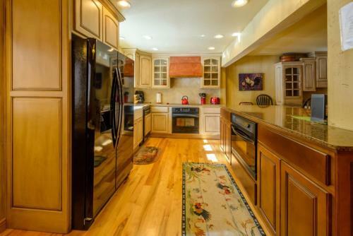 The Villas 8 - 4 Bedroom / 4 Bath