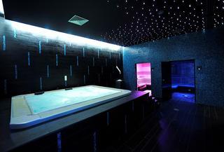 Hotel �telia