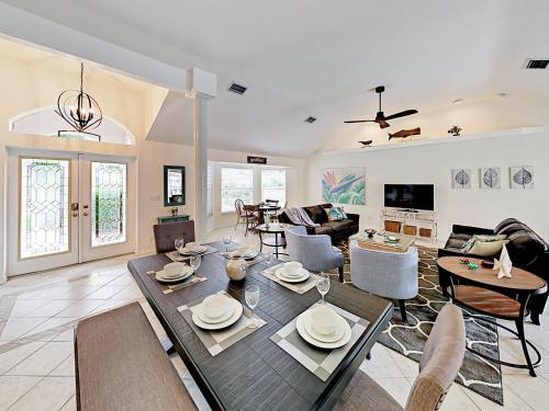 445 Bayshore Drive Home