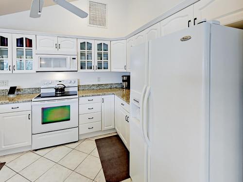 445 Bayshore Drive Home