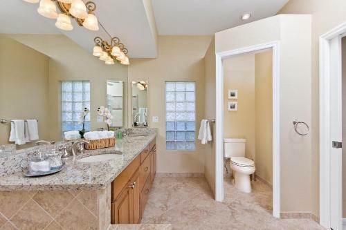 Cape Coral Waterfront Serenity