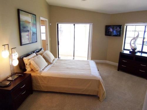 The River View 1008