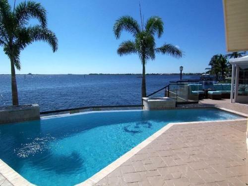 The River View 1008