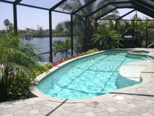 Waterfront Villa Id2621