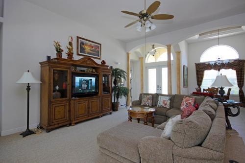Waterfront Villa Sw Cape Id4012