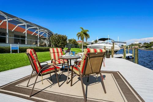 Villa Dolphin
