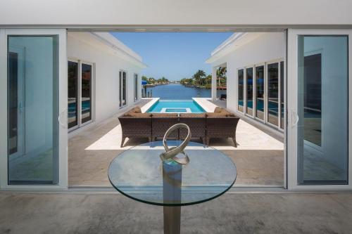 Cape Coral Contemporary Waterfront
