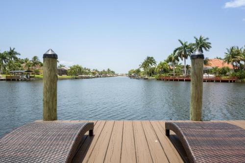 Cape Coral Contemporary Waterfront