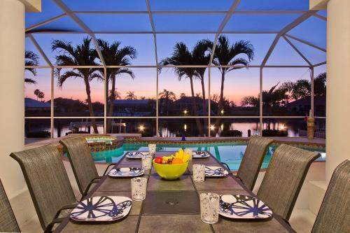 Cape Coral Sunset Paradise