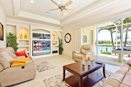 Cape Coral Sunset Paradise