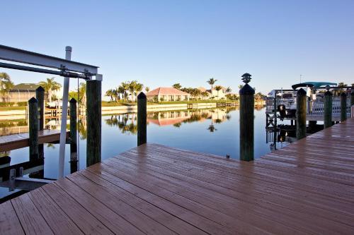 Cape Coral Sunset Paradise