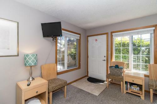 Beaches Inn | Sandpiper Pier Cottage