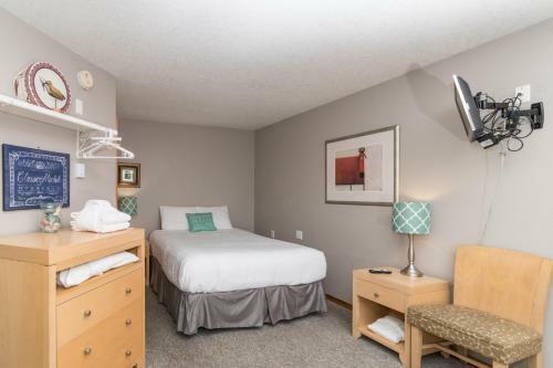 Beaches Inn | Sandpiper Pier Cottage