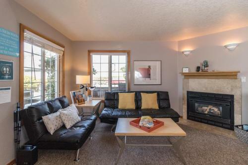 Beaches Inn | Puffins Place Cabana