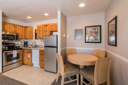 Beaches Inn | Puffins Place Cabana