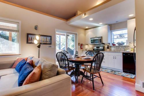 Ecola Park Cottage