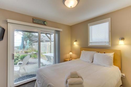 Sandals Inn | Oceanside Cabana