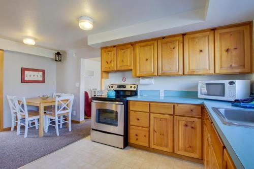 Beaches Inn | Buccaneer Bay Bungalow