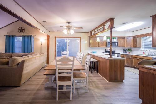 Texas Rose Lodge Home