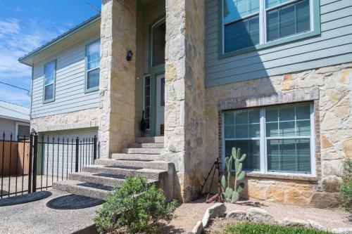 Overlook Pointe Lake House Home