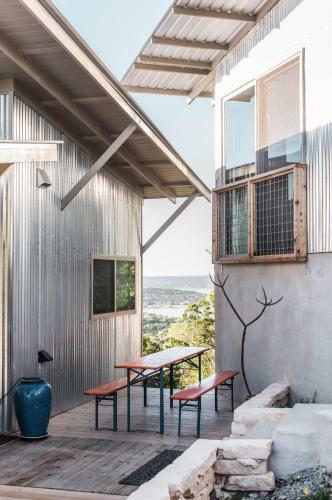 Skyhouse Canyon Lake