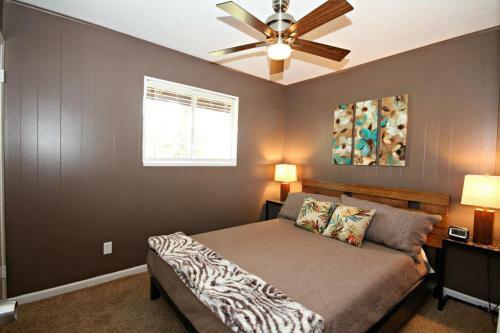 Ricks River Haus Home