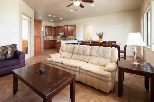 Villa At Canyon Lake