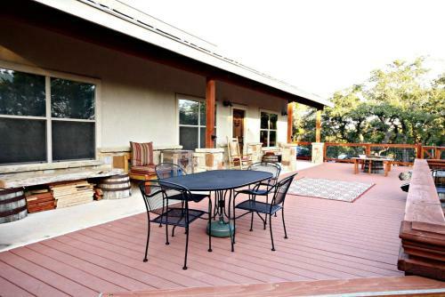 Canyon Lake Hideaway Home