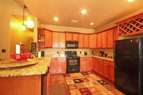 Canyon Lake Hideaway Home