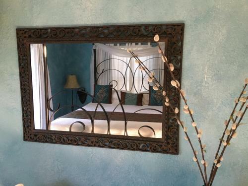 Lakehouse Bed And Breakfast
