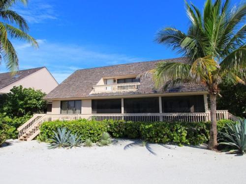 South Seas Beach House 18