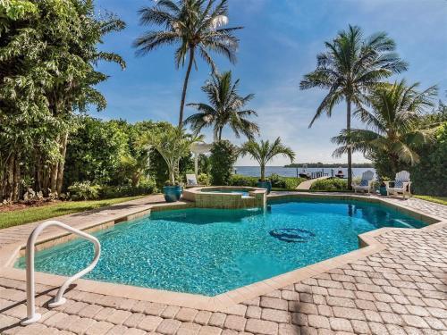 Captiva Estate