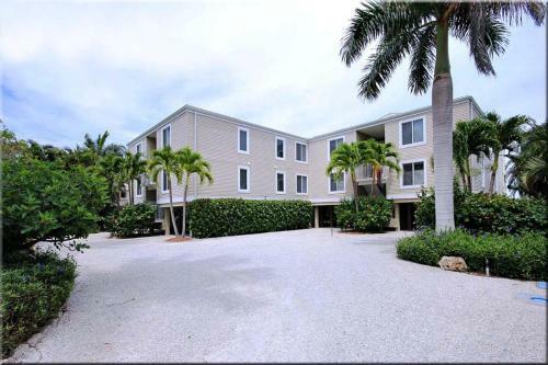 Apartamento Captiva Hide-a-way # 2b Condo