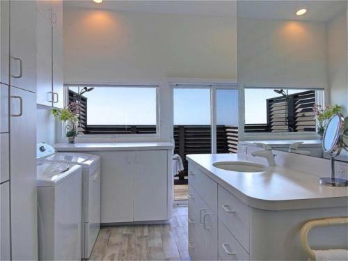 Captiva Rd Home 16500