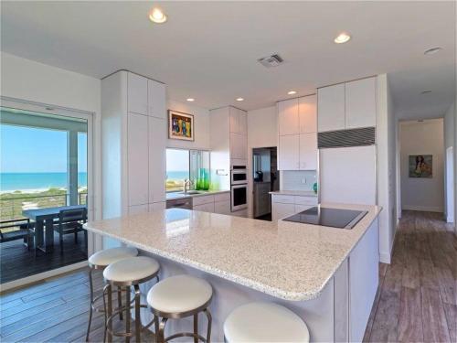 Captiva Rd Home 16500
