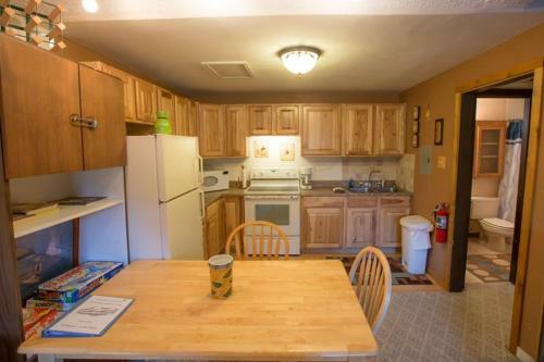 Brettelberg Slopeside Condos G1