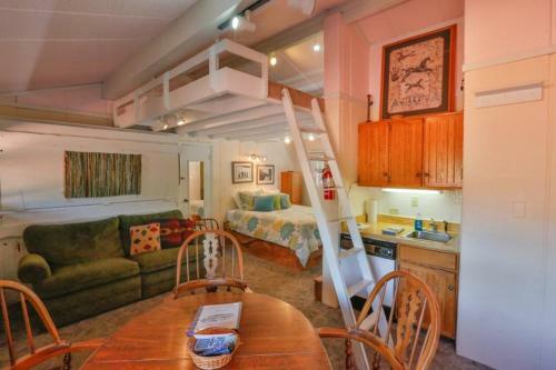 Brettelberg Slopeside Condos A6