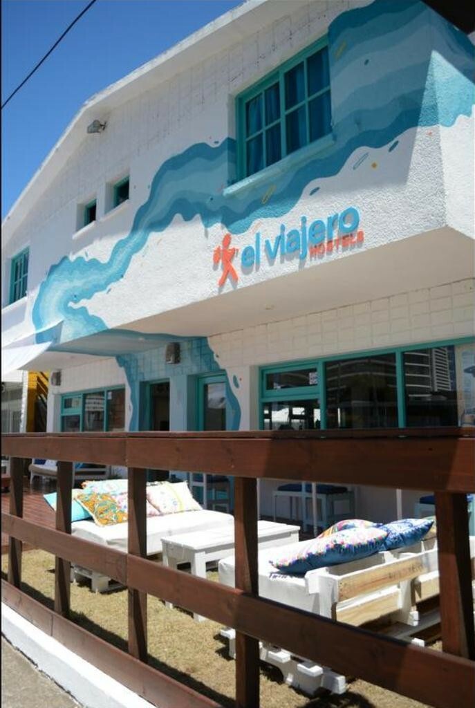 Hostal El Viajero Brava Beach Hostel Suites